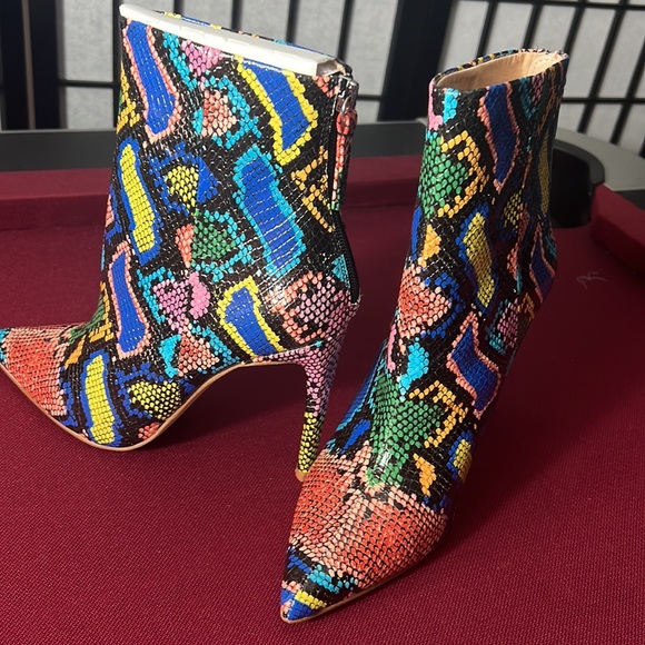 Steve Madden Multi-Color Shoe Boots - Picture 4 of 7